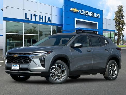 New 2026 Chevrolet Trax LT FWD image 1