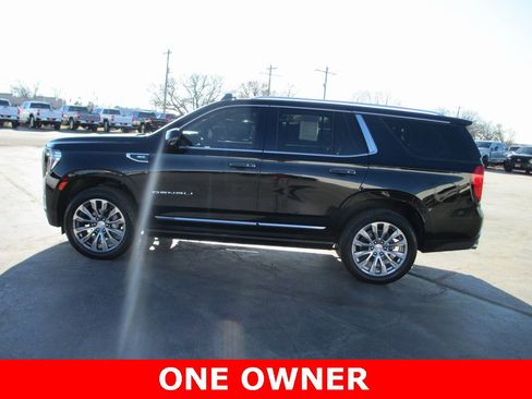 Used 2021 GMC Yukon Denali w/ Denali Premium Package image 8