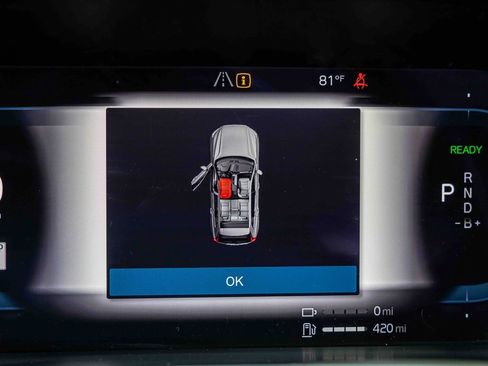 Used 2023 Volvo XC60 T8 Core image 8