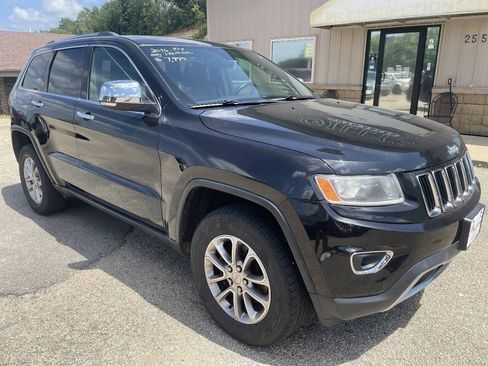 Used 2016 Jeep Grand Cherokee Limited AWD/4WD image 2