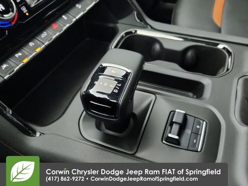 Used 2024 GMC Sierra 1500 AT4 w/ Technology Package image 29