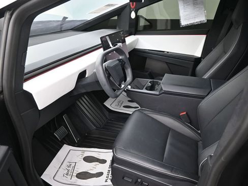 Used 2024 Tesla Cybertruck AWD Crew Cab image 24