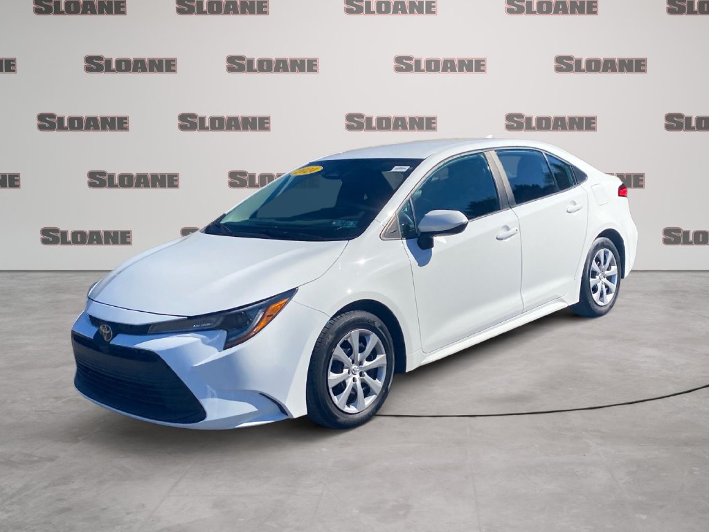 Used 2024 Toyota Corolla LE FWD image 1