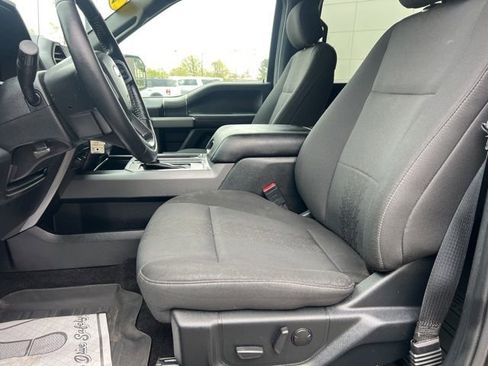 Used 2019 Ford F150 XLT w/ Equipment Group 302A Luxury AWD/4WD image 20