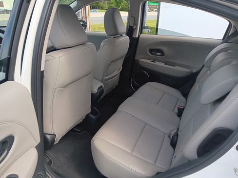 Used 2018 Honda HR-V EX-L image 14