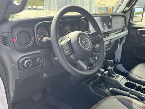 New 2025 Jeep Wrangler Rubicon image 29