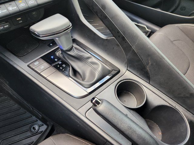 Used 2026 Hyundai Elantra Sport FWD image 18