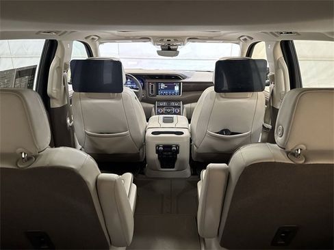 Certified 2023 GMC Yukon Denali w/ Advanced Technology Package image 20