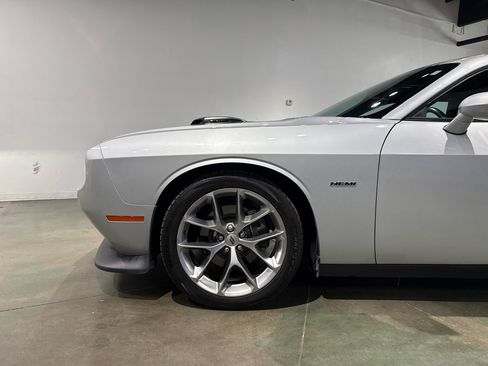 Used 2019 Dodge Challenger R/T w/ Plus Package image 3