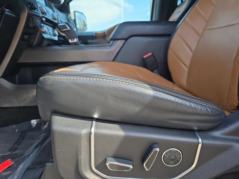 Used 2017 Ford F150 Limited w/ Trailer Tow Package image 34