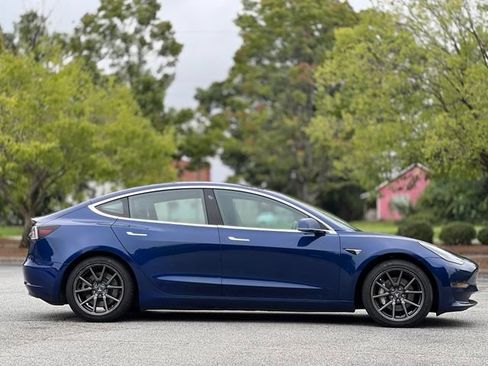 Used 2018 Tesla Model 3 Long Range AWD/4WD image 4