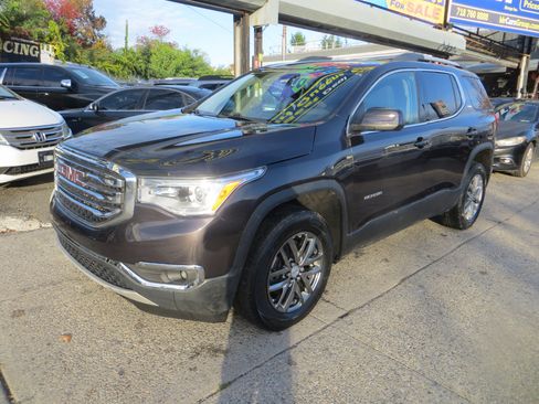 Used 2018 GMC Acadia SLE w/ Driver Alert Package I image 6