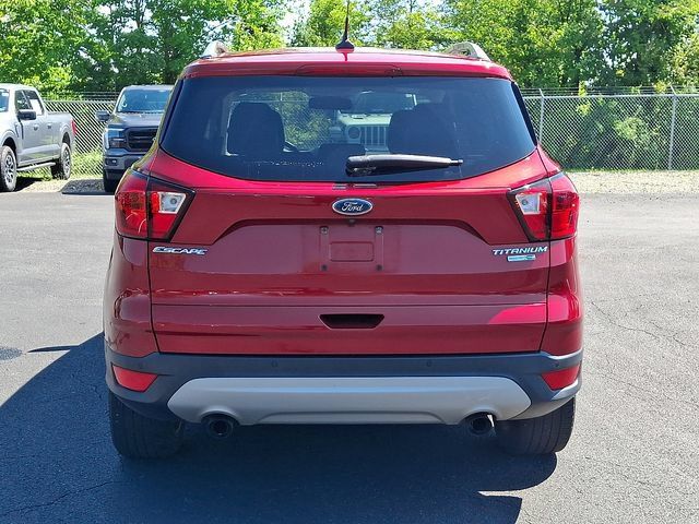 Used 2019 Ford Escape Titanium AWD/4WD image 12