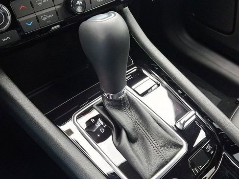 New 2026 Jeep Compass Latitude image 11