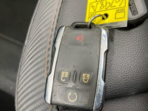 Used 2021 GMC Canyon AT4 w/ Driver Alert Package image 27