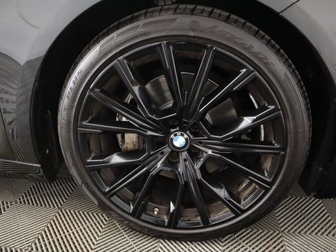 Certified 2022 BMW 740i w/ M Sport Package image 34