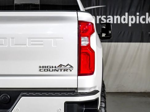 Used 2021 Chevrolet Silverado 2500 High Country w/ Z71 Off-Road Package image 43