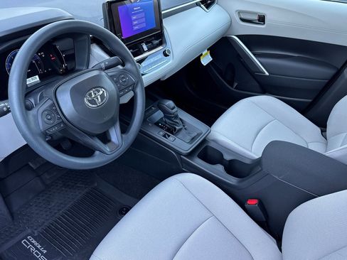New 2026 Toyota Corolla Cross L image 9