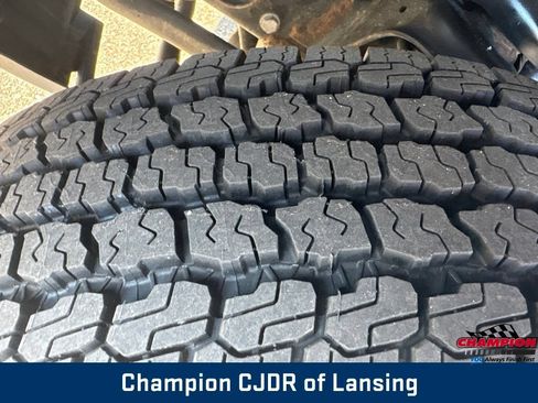 Used 2019 Jeep Wrangler Sport AWD/4WD image 27
