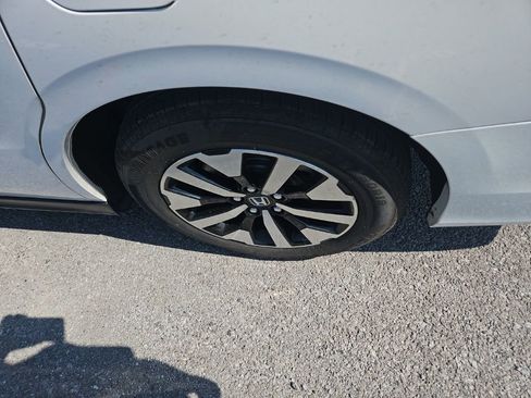 Used 2025 Honda Odyssey EX-L image 12
