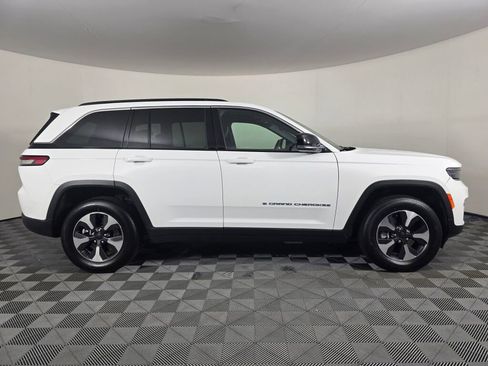 Used 2024 Jeep Grand Cherokee Limited 4xe AWD/4WD image 2