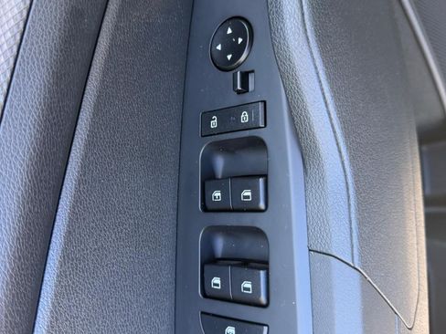 Used 2024 Kia Sportage LX AWD/4WD image 18