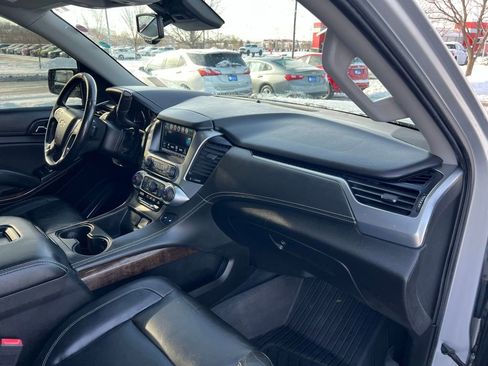 Used 2019 Chevrolet Tahoe LT image 32