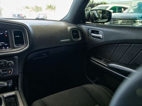 Used 2019 Dodge Charger Scat Pack RWD image 33