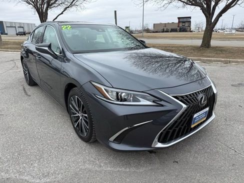 Used 2022 Lexus ES 350 w/ Premium Package image 2