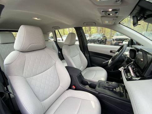 Certified 2026 Toyota Corolla Cross L AWD/4WD image 47
