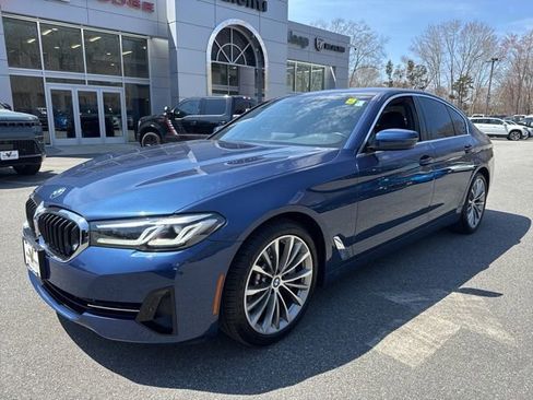 Used 2022 BMW 530i xDrive w/ Convenience Package image 2