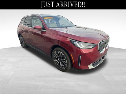 Used 2025 BMW X3 xDrive30i w/ Premium Package image 1