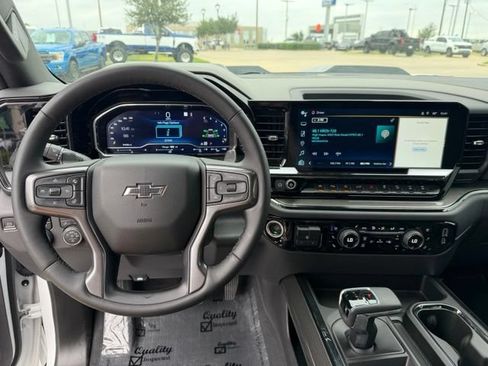 Used 2023 Chevrolet Silverado 1500 ZR2 w/ Technology Package AWD/4WD image 12