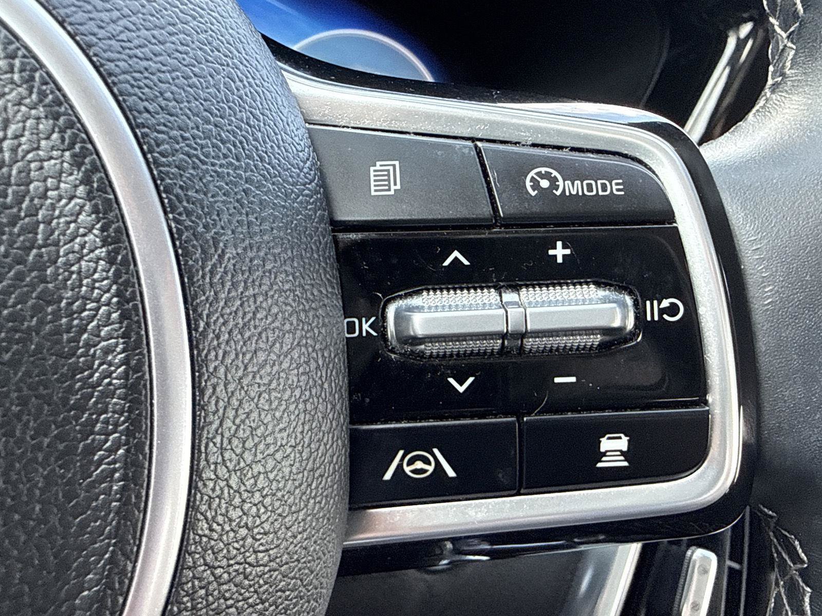 Used 2023 Kia Sorento SX AWD/4WD image 21