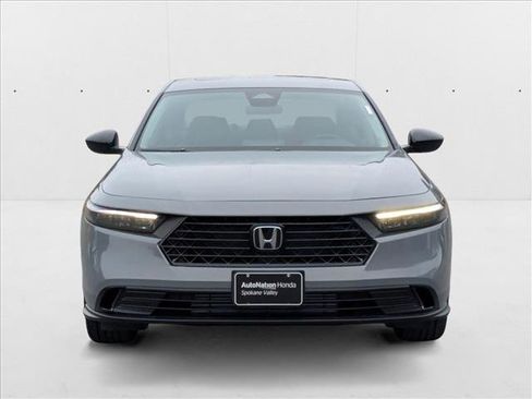 New 2025 Honda Accord SE image 5