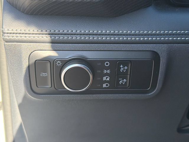 Used 2024 Ford Mustang GT Premium RWD image 29