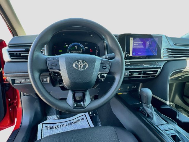 Used 2025 Toyota Camry LE FWD image 11