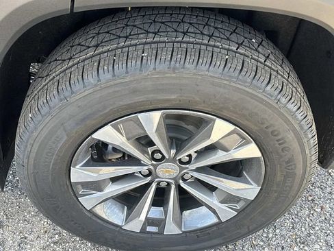 New 2026 Chevrolet Equinox LT image 18