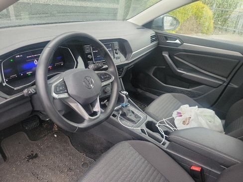Used 2024 Volkswagen Jetta S FWD image 3