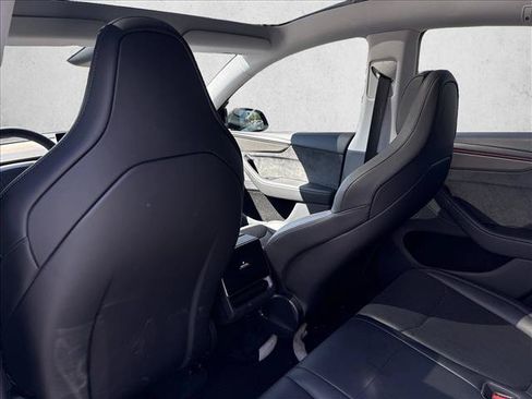 Used 2026 Tesla Model Y Performance AWD/4WD image 16