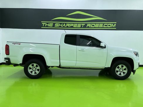 Used 2019 Chevrolet Colorado W/T w/ WT Convenience Package AWD/4WD image 11