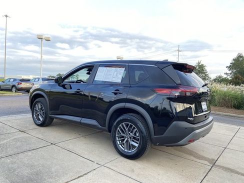 Used 2023 Nissan Rogue S FWD image 8