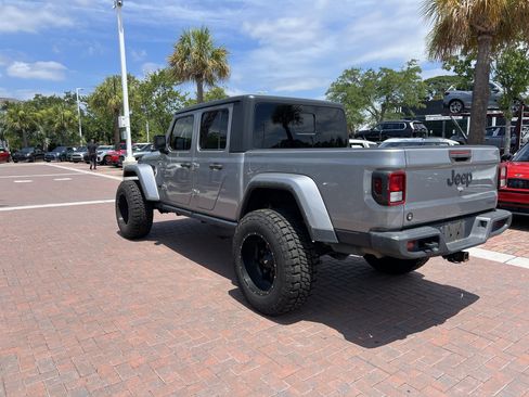 Used 2021 Jeep Gladiator Sport AWD/4WD image 8