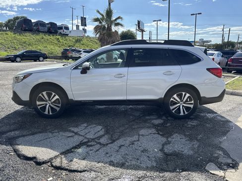 Used 2019 Subaru Outback 2.5i Limited AWD/4WD image 6