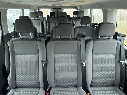 Used 2023 Ford Transit 350 XLT image 9