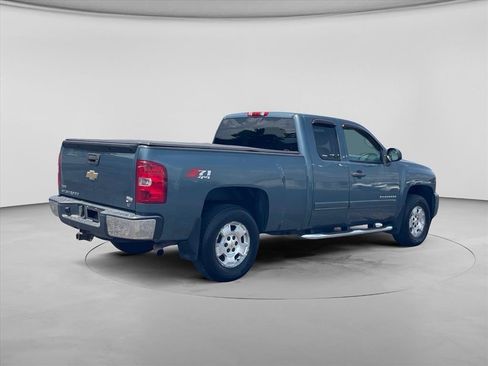 Used 2011 Chevrolet Silverado 1500 LT w/ All-Star Edition AWD/4WD image 7