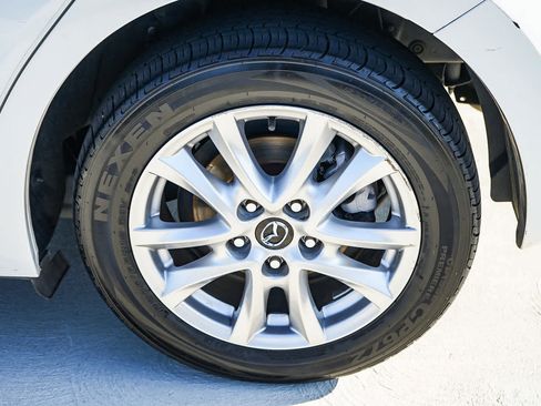 Used 2015 MAZDA MAZDA3 i Touring FWD image 9