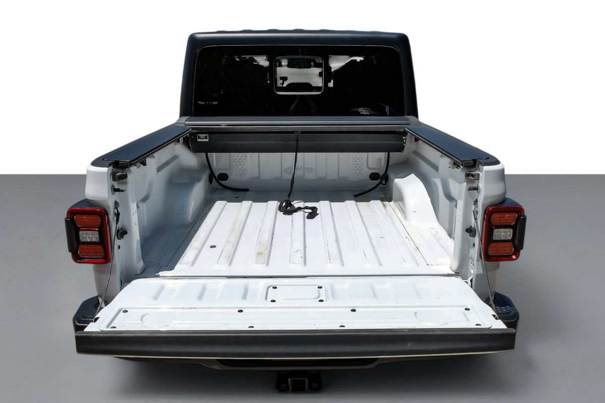 Used 2024 Jeep Gladiator Mojave w/ Convenience Group AWD/4WD image 60