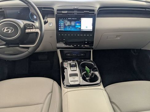 Used 2024 Hyundai Tucson Limited FWD image 25