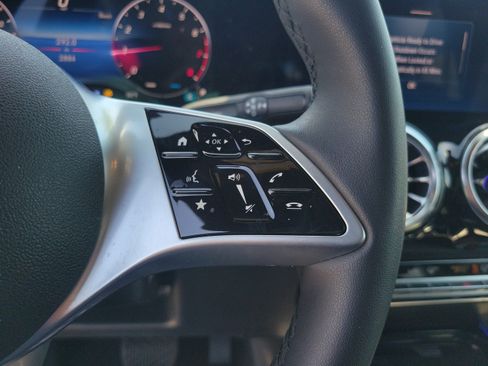 Certified 2026 Mercedes-Benz GLB 250 image 21